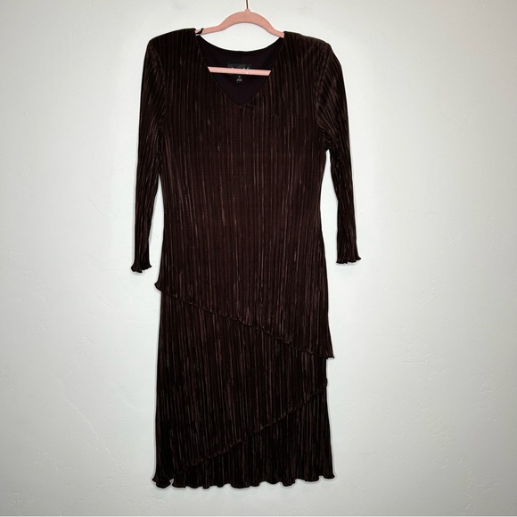 Connected Apparel Chocolate Brown 3/4 Sleeve Micro Pleat Midi Dress Size 12 Tier - Picture 1 of 10